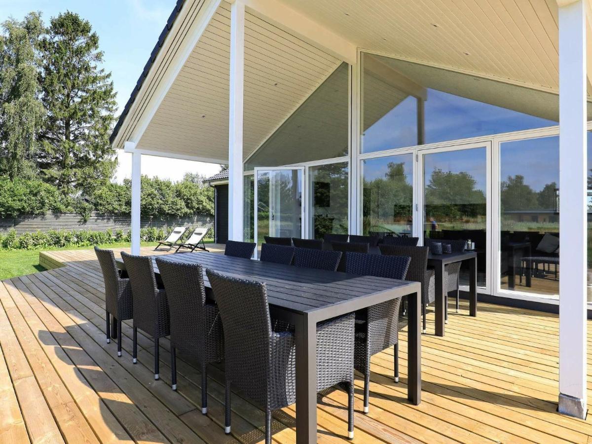 14 Person Holiday Home In V Ggerl Se Bøtø By Eksteriør billede