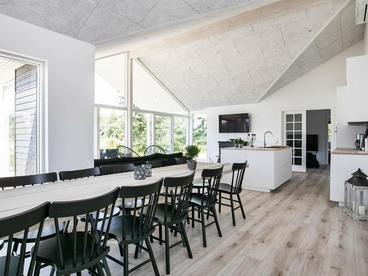 14 Person Holiday Home In V Ggerl Se Bøtø By Eksteriør billede